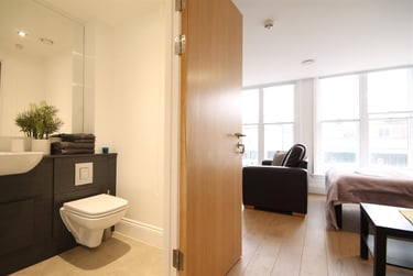 1 bed studio, The Bruce Building, Denton, Newcastle, NE17RY - Image 1